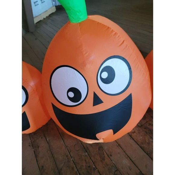 Inflatable jack-o'-lantern pumpkin Halloween lawn decor light up - Picture 3 of 7